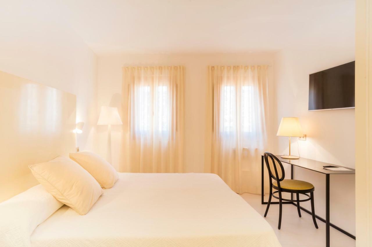 Deluxe Doppel-/Zweibettzimmer mit Whirlpool